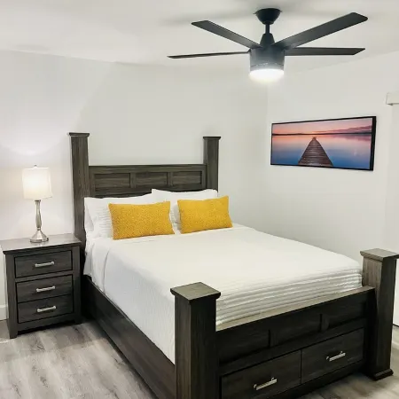 Welcome to Mindelo Oasis, your Florida pool house vacation home! Отели в г. Ривервью