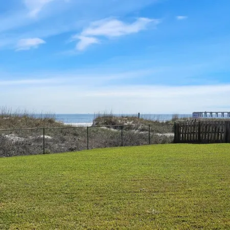 FUN IN THE SUN!!!! - BEACH FRONT- Close to Mayo Clinic