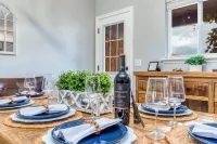 Modern WW Valley Retreat- EV Charger, BBQ, Near Wwu & Wineries, Large Backyard