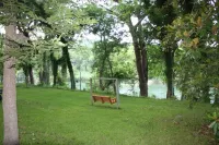 Guadalupe River Road Retreat Honeymoon Cabin