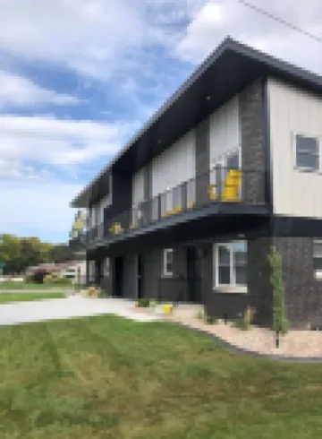 Lambeau Legends II - Brand new 4 bedroom, 2.5 bath 0.3 miles to Lambeau Field!