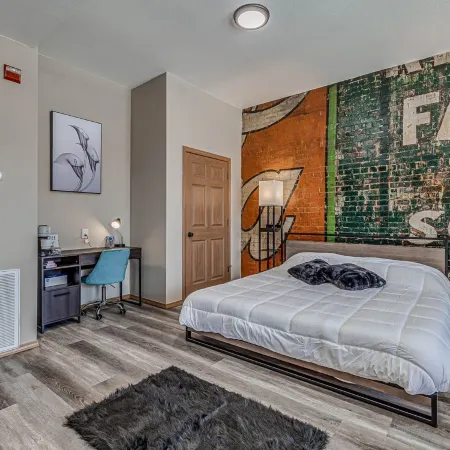 Deluxe Studio in Historic Downtown Building!