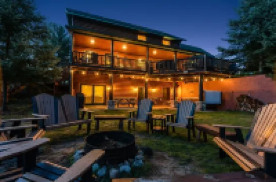Big Bear Lodge Retreat where friends & families gather and meet!