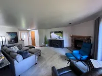 Convenient to Green Bay's beltline where you can get anywhere in 15 minutes.