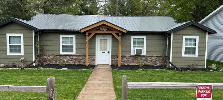 3BR Family Retreat - Relax, Play, Unwind, ENJOY in the Heart of Wisconsin! Hotels in Oneida County