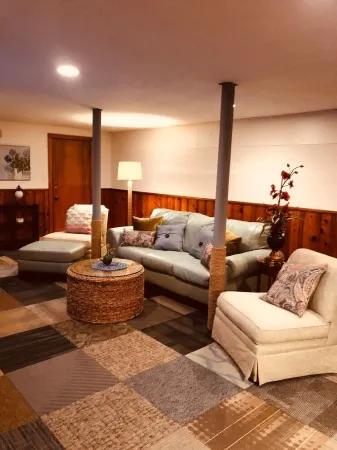 Yellow Submarine trendy basement apt and courtyard