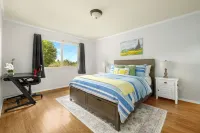 Splendid Wine Country Escape: Pool, AC & Near Healdsburg and Michelin Dining.