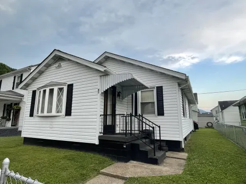 2-Bedroom- Hot Tub-Pool-NRG-Hawks Nest State Park-No Cleaning Fee!