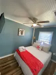 Cottage Close To Beach and abuts the Wright Brother Memorial