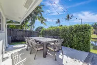 Pet Friendly Spacious 4 Bedroom House Near Beach - Sleeps 10