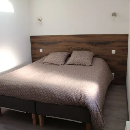 The renovated attic for your comfort Отели в г. Молеон