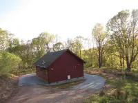 Oak Lodge Cosy Cabin With 2 Bedrooms. Open all year. 15 miles from Fort William
