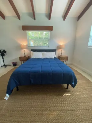 Cozy Chalet- walk to Rainbow River Hotels near Dunnellon Public Library