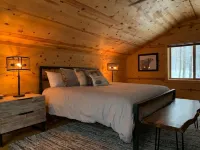 Amazingly Comfortable and Secluded Northwoods Getaway