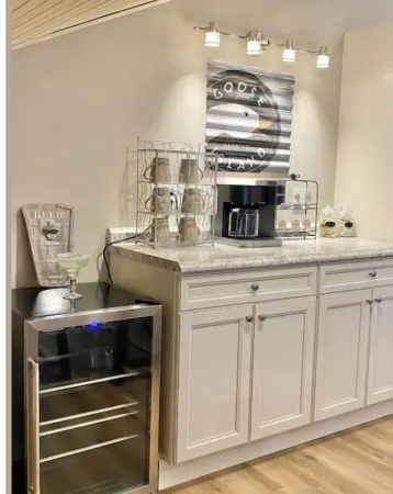 The Carriage House - Downtown Отели рядом с достопримечательностью «Адена Стейт Мемориал»