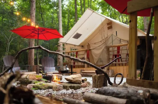 Pap's Glamp on Lake Hartwell