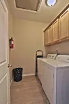 La Cueva~fantastic 3 Bedroom Home. Sleeps 6-8 People. Near Carlsbad Caverns