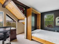 Luxury Estate on 5 Acres - Pickleball, Hot Tub, Mountain Views & Endless Fun Hotels in Payson