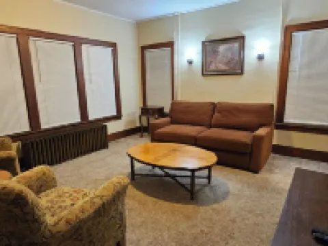 Sunny and bright Hotels in Negaunee