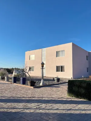 Pedernal Hotel