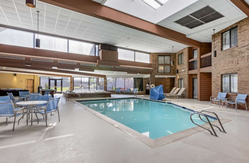 Best Western Plus Landmark Inn photo 2