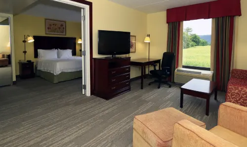 Hampton Inn & Suites Lamar Hôtels à : Lock Haven