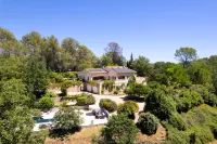 Charming Villa in the South of France with Private Pool and Gardens
