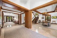 Waterfront Luxurious Oasis - 5BR/5BA Villa on the Intracoastal