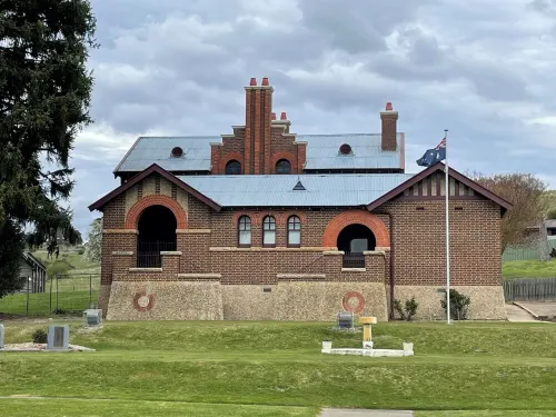 Enjoy Alpine Lifestyle at Mesley Manor, in heart of Omeo, close to Bike Trails