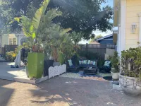 SJ Downtown Private Guess House with Gated Parking Room7