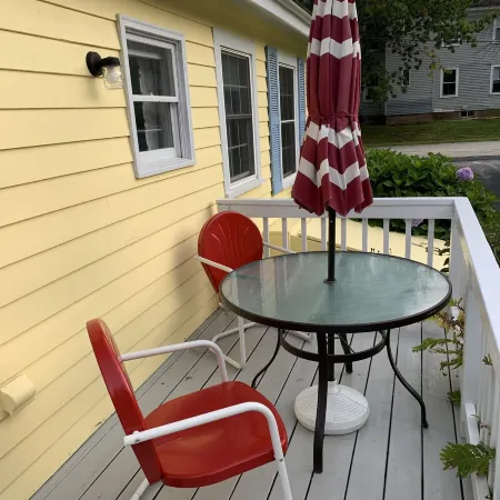 NEW Updated 2 bedroom cottage 3 blocks from downtown Camden, Maine.