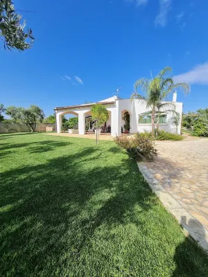 Elegant villa with swimming pool in Salento Hotels near Piazza della Costituzione