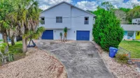 Blue Mermaid House in Weeki Wachee
