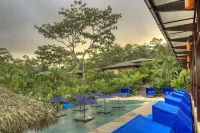 Nayara Springs - Adults Only - parking
