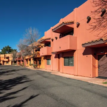 Bell Rock Vista - Hot Tub, Spacious Townhouse with Great Location and Views