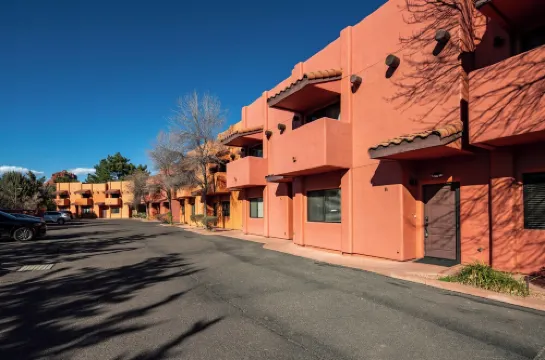 Bell Rock Vista - Hot Tub, Spacious Townhouse with Great Location and Views