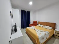 Charming 2A Holiday House Apartment with Garden and BBQ