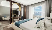 Grand Hotel Bristol Hotel dekat Centro Internazionale di Studi Rosminiani