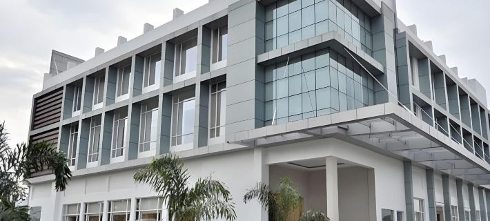The Grand JBR Hotel Các khách sạn ở Lucknow