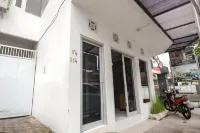 Safa Kost & Homestay Syariah Hotel di Sawojajar