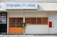 Fujiyama Base - parking