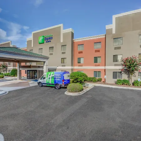 Holiday Inn Express & Suites GREENVILLE AIRPORT by IHG