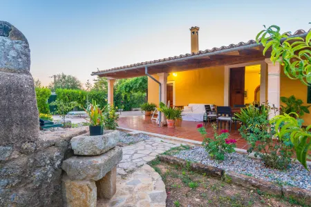 CAN MOSCARI - Villa with private pool in Inca. Free WiFi Отели в г. Костич