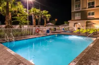 Holiday Inn Express & Suites ST. PETERSBURG - MADEIRA BEACH by IHG - Swimmingpools