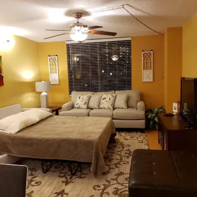 Clearwater Beach Condo 2 B|R fits 5-7ppl