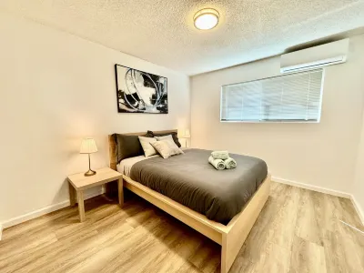 Charming House in Old Town Fullerton near Disney & Knott’s!! Các khách sạn gần Sherbeck Field
