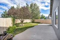 Modern & Cozy Reno Retreat with EV Charger – Near Downtown & Tahoe