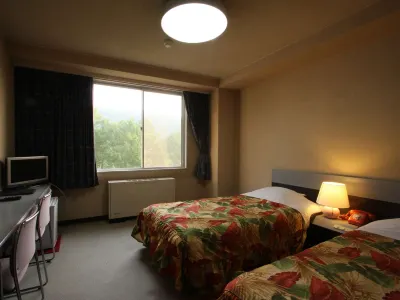 Kitashiga Holiday Inn Hotels near Ryuoo Ski Park