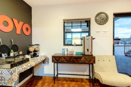 OYO Hotel Pearsall I-35 East