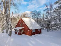 Lovely Lodge, near Old Forge Hotels in Webb